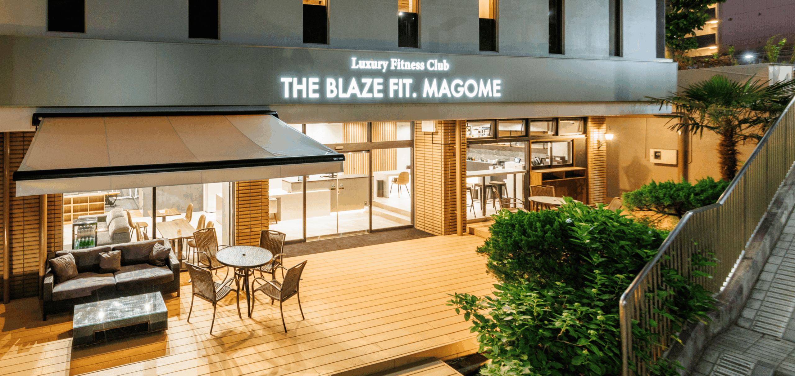 THE BLAZE FIT. MAGOME
